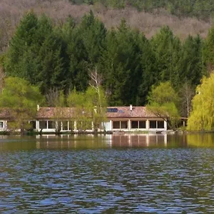 https://cottage-les-pyrenees-au-bord-de-leau.midi-pyreneeshotels.com